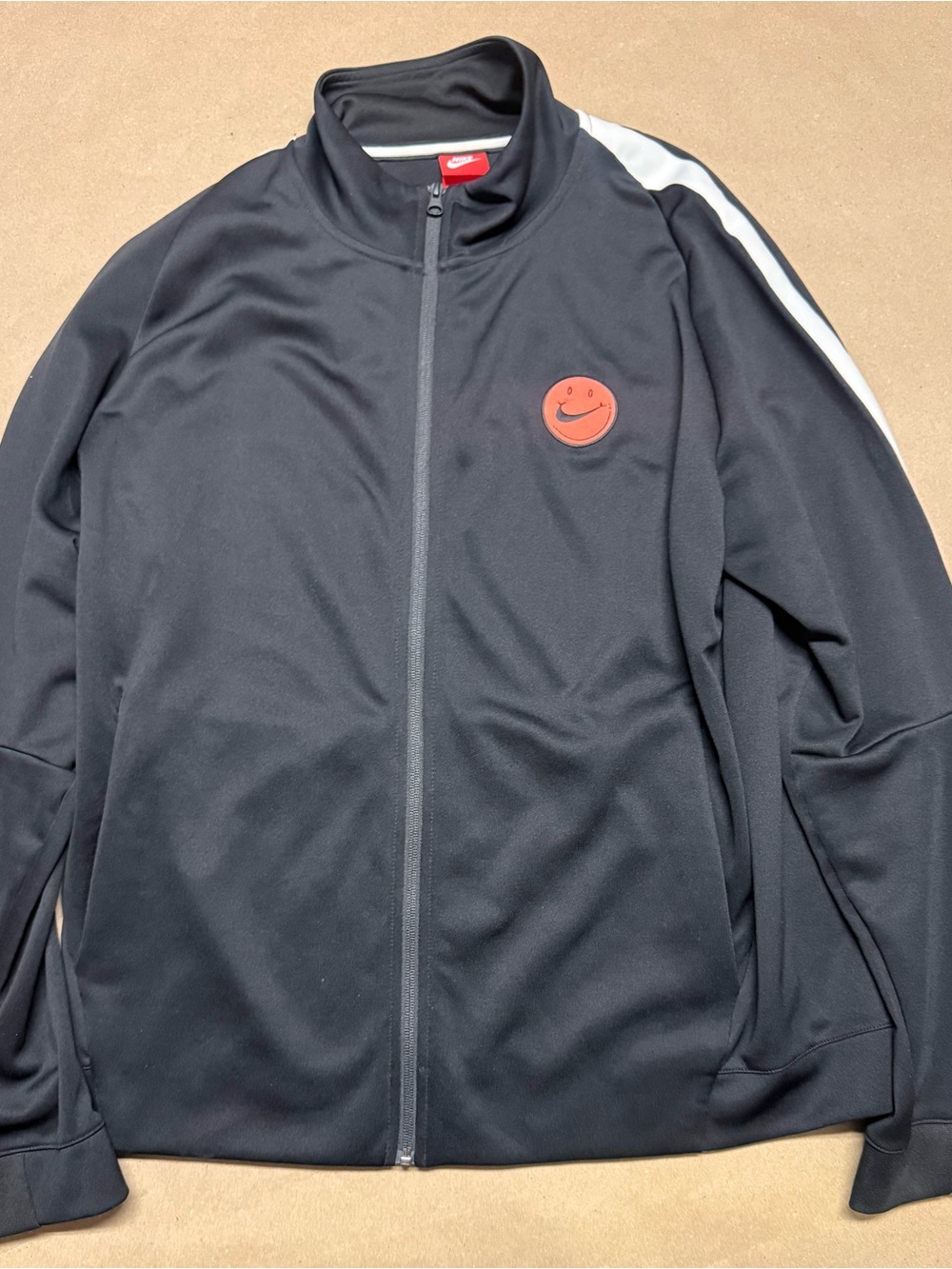 Mens Nike Smiley Swoosh Mens XL Black Jacket Coat Zipup Vintage Rare!